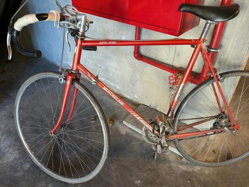 Lot koersfiets motobecane en stadsfiets kettler, Vélos & Vélomoteurs, Vélos | Ancêtres & Oldtimers, Enlèvement ou Envoi