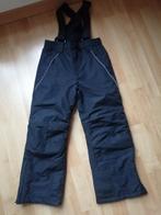 Pantalon noir de ski avec bretelles NEUF T122-128, Comme neuf, Ski, Enlèvement