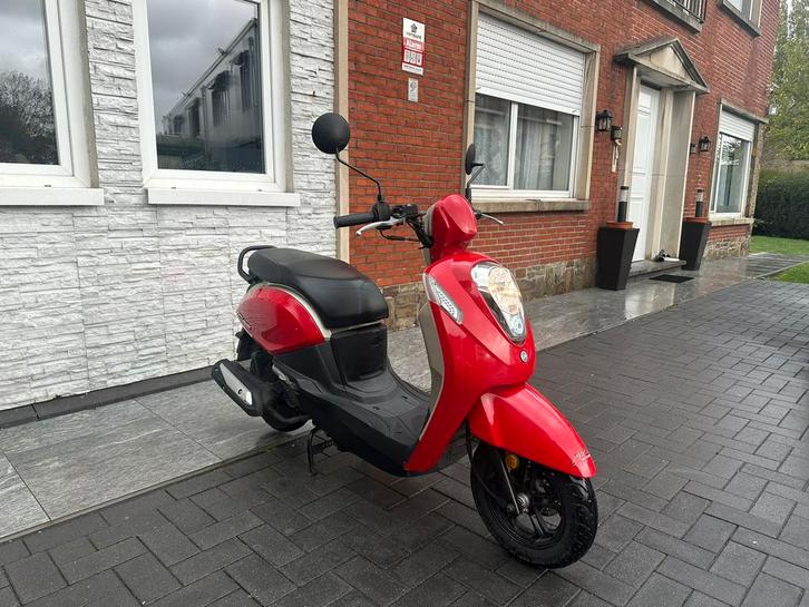 Sym Mio B klasse 2019 Slechts 6.300km, Fietsen en Brommers, Scooters | SYM, Ophalen