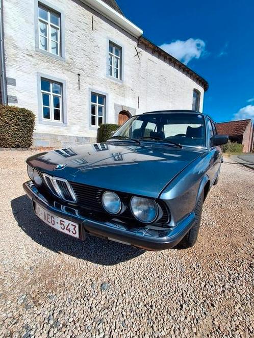 BMW E28 525i  automaat met weinig km en full option, Auto's, Oldtimers, Particulier, BMW, Automaat, Onderhoudsboekje, Ophalen