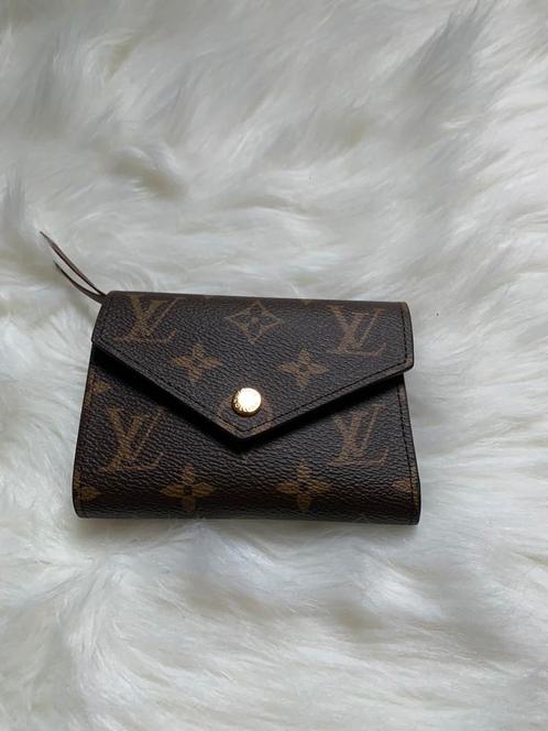 Louis Vuitton victorine, Handtassen en Accessoires, Portemonnees, Zo goed als nieuw, Bruin, Ophalen of Verzenden
