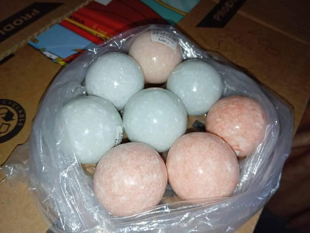 Lot boules en céramique neuf