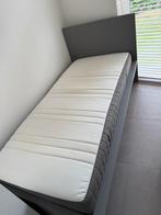 Modern bedframe met lattenbodem en matras 90x200 cm, Huis en Inrichting, Slaapkamer | Boxsprings, Ophalen, 90 cm, Eenpersoons
