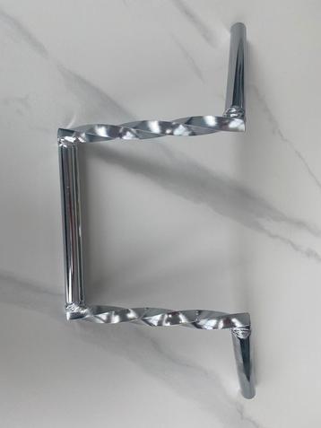 Guidon torsadé beschikbaar voor biedingen