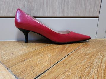 schoen beschikbaar voor biedingen