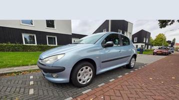 Peugeot 206 automaat 0472725693 beschikbaar voor biedingen