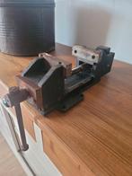 Oude stevige bankschroef, Doe-het-zelf en Bouw, Werkbanken, Ophalen, Bankschroef