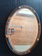 Kleine ovale spiegel met handgeschilderde rozenlijst, Enlèvement