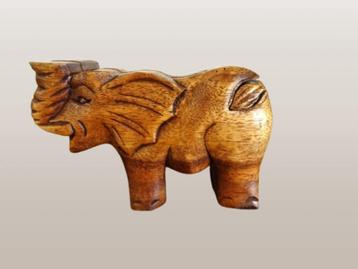 Puzzle Box Elephant, wooden magic jewelry box. Handcarved beschikbaar voor biedingen