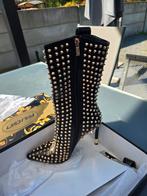 Nouvelles chaussures pour femmes dans la boîte, Neuf, Enlèvement ou Envoi, Bottes hautes, Noir