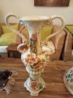 Ancien Vase en porcelaine capidolmente ( haut 60 cm )