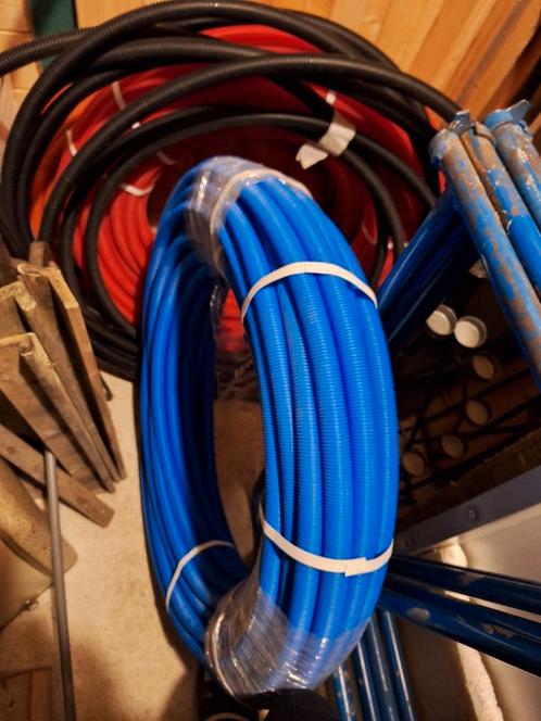 Kunststof mantelbuis, flexibel. Voor meerdere toepassingen., Doe-het-zelf en Bouw, Buizen en Afvoer, Zo goed als nieuw, Ophalen of Verzenden