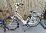 Gazelle damesfiets wit 52, 28 inch ( zeer goede staat ), Fietsen en Brommers, Fietsen | Dames | Damesfietsen, Ophalen, Gazelle