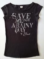 Diesel : zwart t-shirt met tekst : Save ME for a  Rainy Day, Gedragen, Ophalen of Verzenden, Maat 36 (S), Diesel