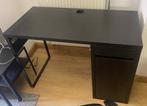 Bureau Ikea Micke, Huis en Inrichting, Ophalen, Zo goed als nieuw, Bureau