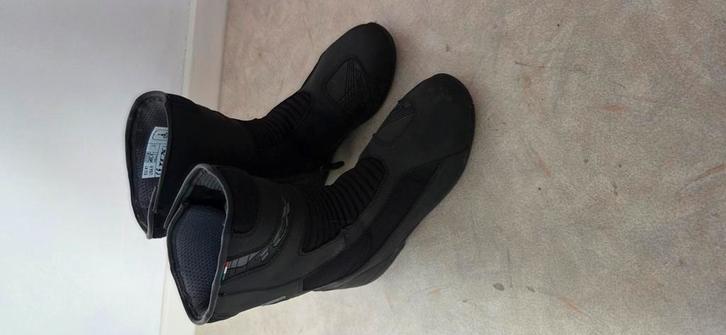 Bottes de moto Tcx Goretex taille 41, Motos, Vêtements | Vêtements de moto, Autres types, Hommes, Seconde main, Enlèvement ou Envoi