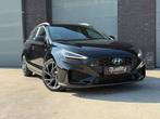 Hyundai i30 Wagon 1.5 T-GDi MHEV Sky N-Line // VOL OPTIES //, Auto's, Stof, 4 cilinders, Zwart, 138 g/km