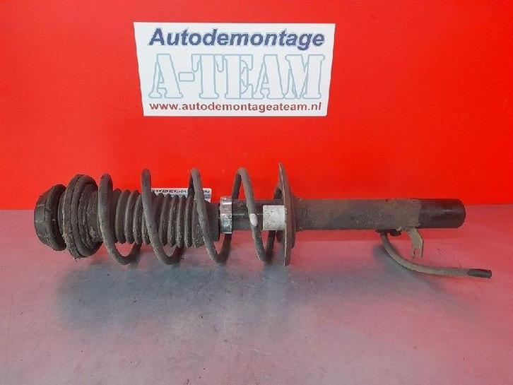 SCHOKBREKER LINKS VOOR Peugeot 107 (01-2005/05-2014), Auto-onderdelen, Ophanging en Onderstel, Peugeot, Gebruikt