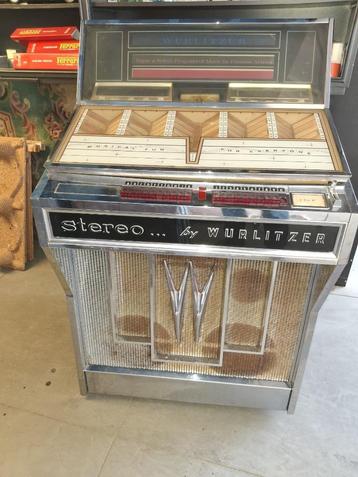 Jukebox Wurlitzer 2810  beschikbaar voor biedingen