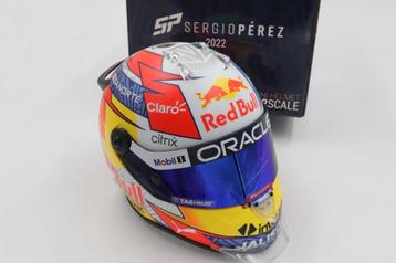 Helm F1 Casque Perez 2022 signé 1/2 (Red Bull)