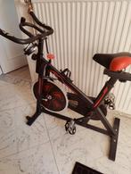Hometrainer zwart rood, Ophalen, Overige materialen, Zo goed als nieuw, Benen