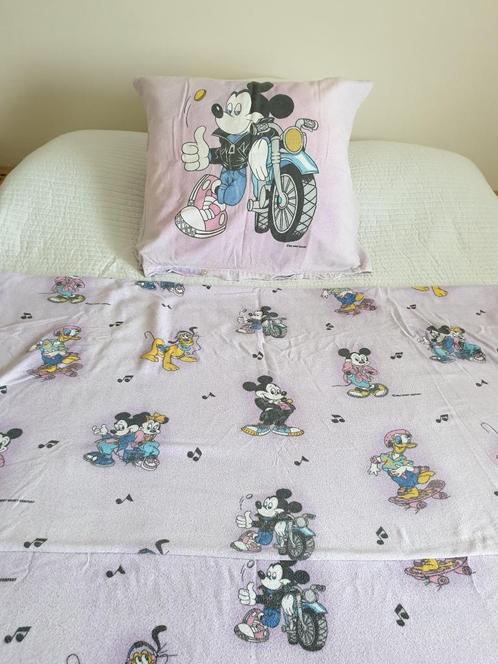 dekbedovertrek+sloop 1pers flanel Disney figuren LILA- paars, Enfants & Bébés, Chambre d'enfant | Linge de lit, Utilisé, Housse de couette