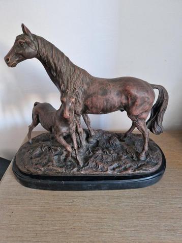 Prachtige zware bronzen beelden van paarden P.J.Mene + Milo