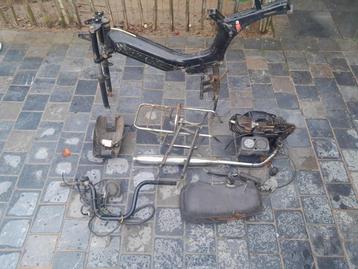 Tomos bromfiets voor opmaak of onderdelen. beschikbaar voor biedingen