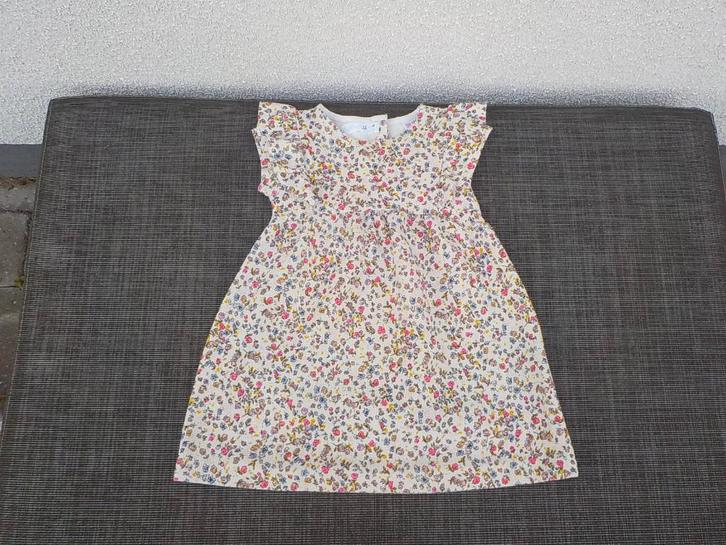 Belle robe à motif floral de Zara pour fille taille 98, Enfants & Bébés, Vêtements enfant | Taille 98, Comme neuf, Fille, Robe ou Jupe