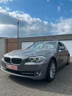 BMW 528i Xdrive headsup benzine, Auto's, Automaat, 1998 cc, Bedrijf, Zilver of Grijs
