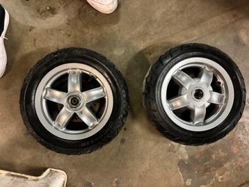 Verse velgen Piaggio Zip beschikbaar voor biedingen