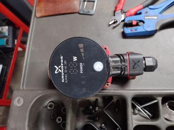Cv pomp grundfos alpha1  beschikbaar voor biedingen