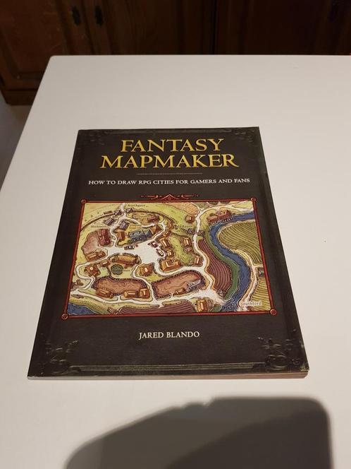 Fantasy Mapmaker: how to draw RPG cities for gamers and fans, Hobby en Vrije tijd, Overige Hobby en Vrije tijd, Zo goed als nieuw