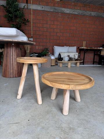 Salontafel 2x beschikbaar voor biedingen