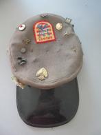 oude pet kepi studentenvereniging student met pins, Verzenden