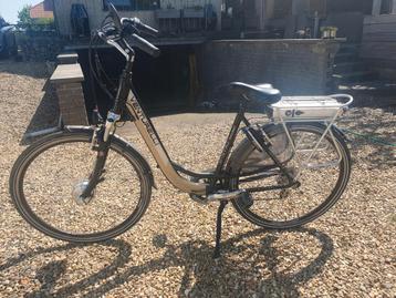 Zeer mooie elektrische damesfiets beschikbaar voor biedingen