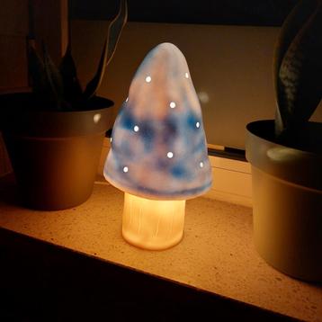 HEICO blauw staanlampje, werkt, 20 €. beschikbaar voor biedingen