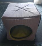 Panier niche cube avec coussin pour chat ou chien, Dieren en Toebehoren, Ophalen, Zo goed als nieuw