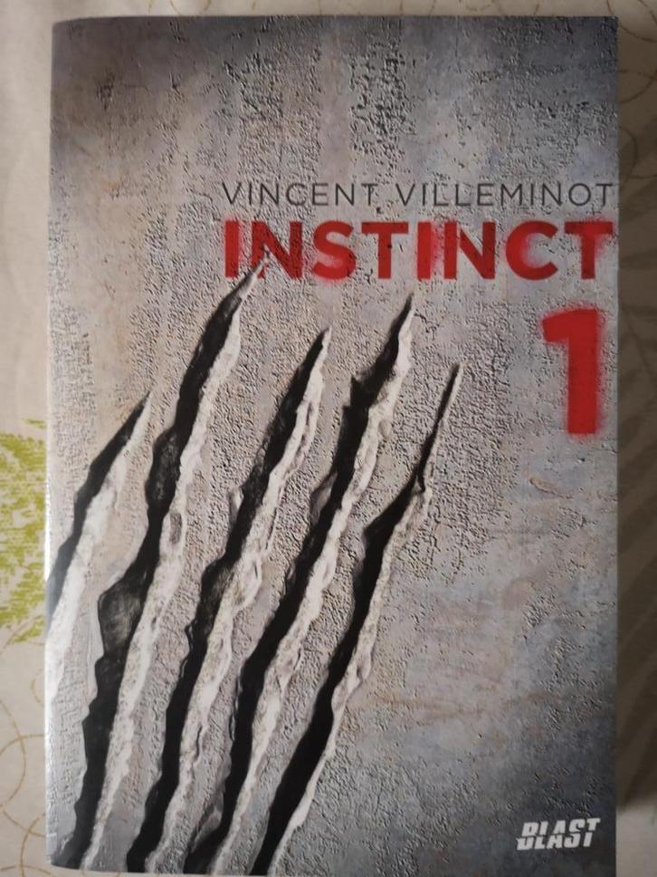 Instinct 1, Boeken, Fantasy, Zo goed als nieuw, Ophalen
