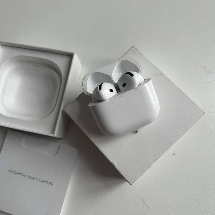 Apple AirPods 4 (sans suppression active du bruit), Télécoms, Téléphonie mobile | Écouteurs, Comme neuf, Enlèvement ou Envoi