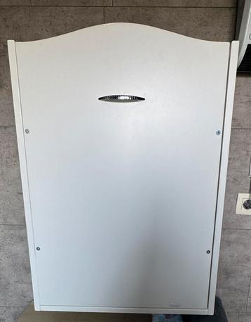 Quax commode voor aan de muur beschikbaar voor biedingen