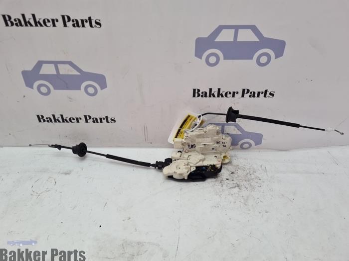 Deurslot Mechaniek 4Deurs links-voor van een Audi A8, Auto-onderdelen, Carrosserie, Audi, Gebruikt, 3 maanden garantie
