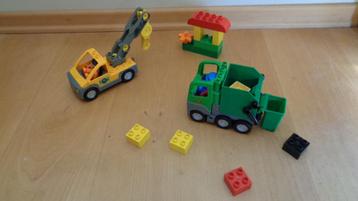 Lego duplo 6146 + 4659 takelwagen en vuilniswagen