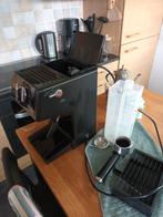 Machine a café  DeLonghi noire voir photo, Elektronische apparatuur, Koffiezetapparaten, Ophalen, Afneembaar waterreservoir, Gebruikt