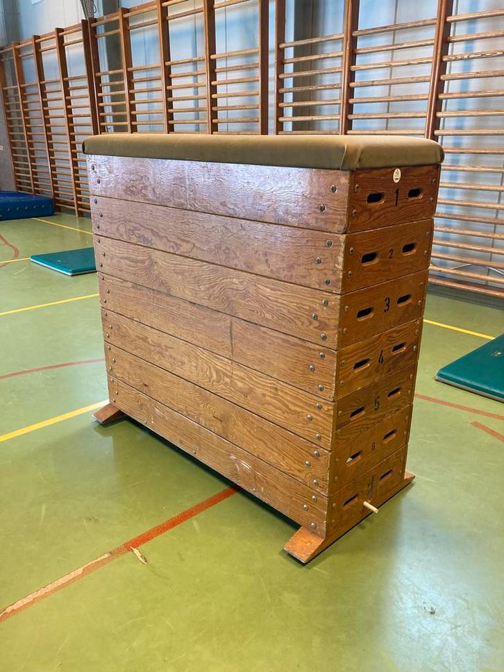 Springkast / plint gymnastiek, Sport en Fitness, Turnen, Gebruikt, Materiaal, Ophalen