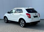 ✅ Ssangyong Korando 2.0D GARANTIE Airco Trekhaak Leder Psens, Auto's, SsangYong, Voorwielaandrijving, Parkeersensor, 4 cilinders