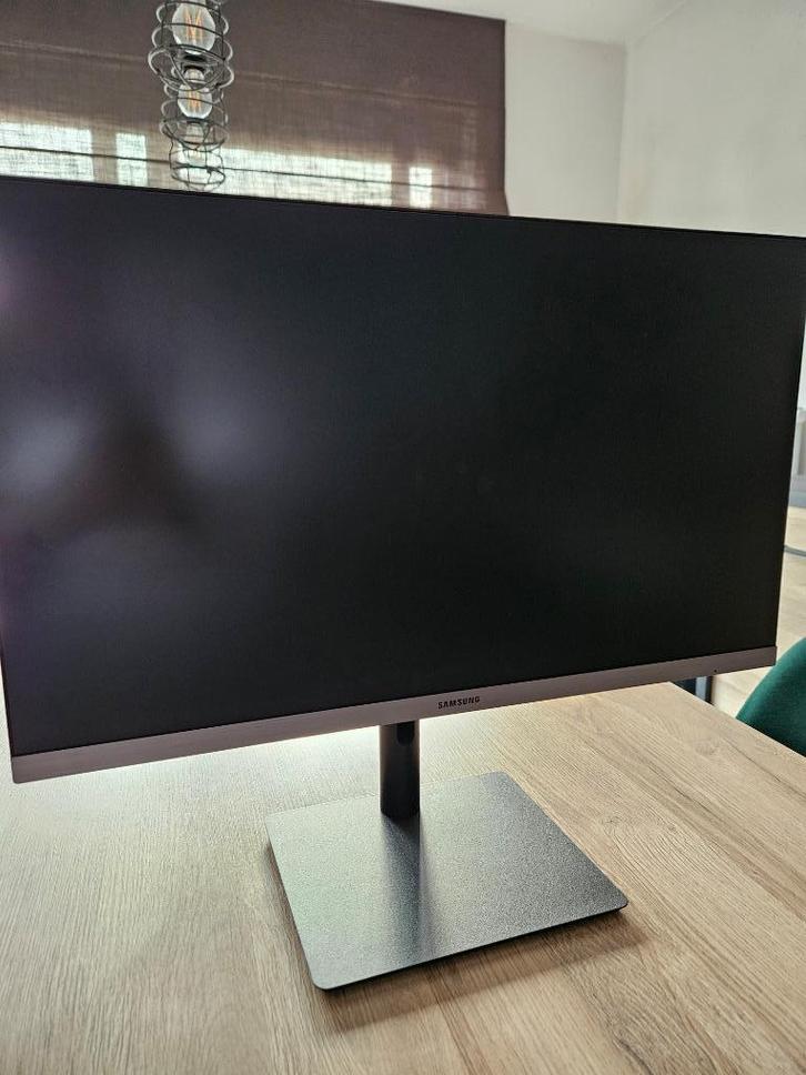Samsung LS24R650 24" monitor, Computers en Software, Monitoren, Zo goed als nieuw, 61 t/m 100 Hz, HDMI, In hoogte verstelbaar