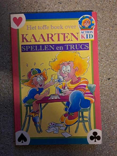 Het toffe boek over kaarten: spellen en trucs, Boeken, Hobby en Vrije tijd, Zo goed als nieuw, Overige onderwerpen, Geschikt voor kinderen