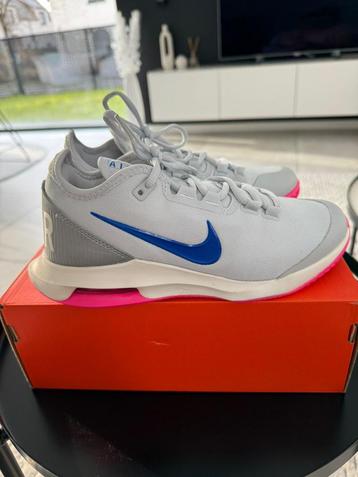 Nike Air Max NIEUW IN DOOS beschikbaar voor biedingen