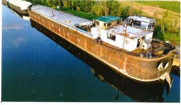 woonboot beschikbaar voor biedingen